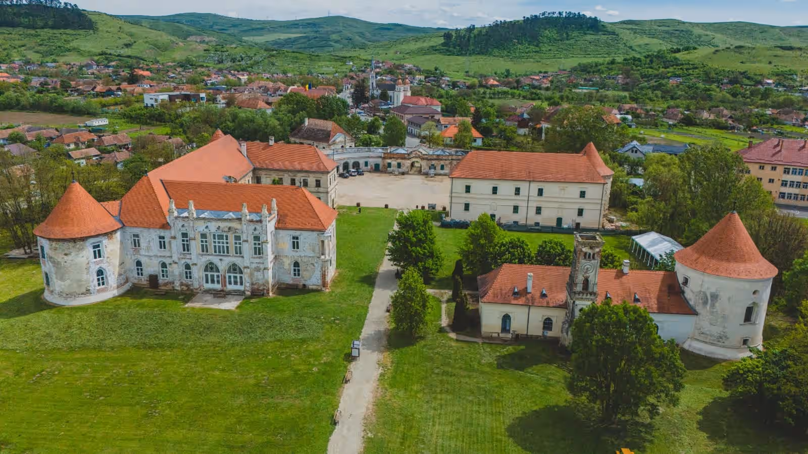 Castelul Bánffy Bonțida din Bonțida, România, fotografia 5