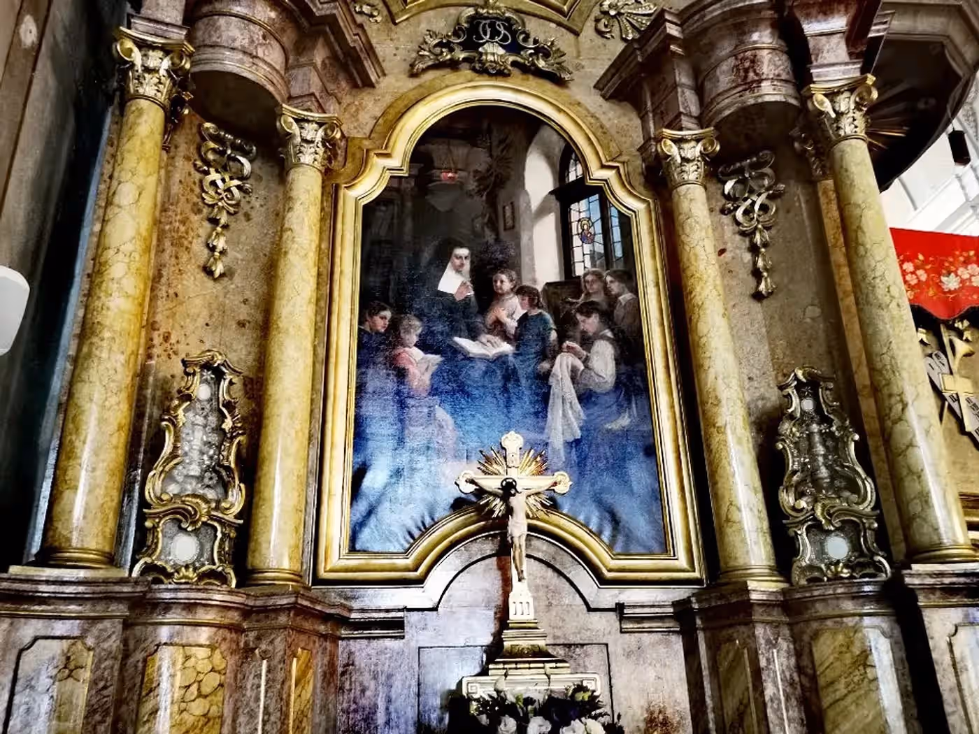 Biserica și Mănăstirea Ursulinelor Sibiu din Sibiu, România, fotografia 3