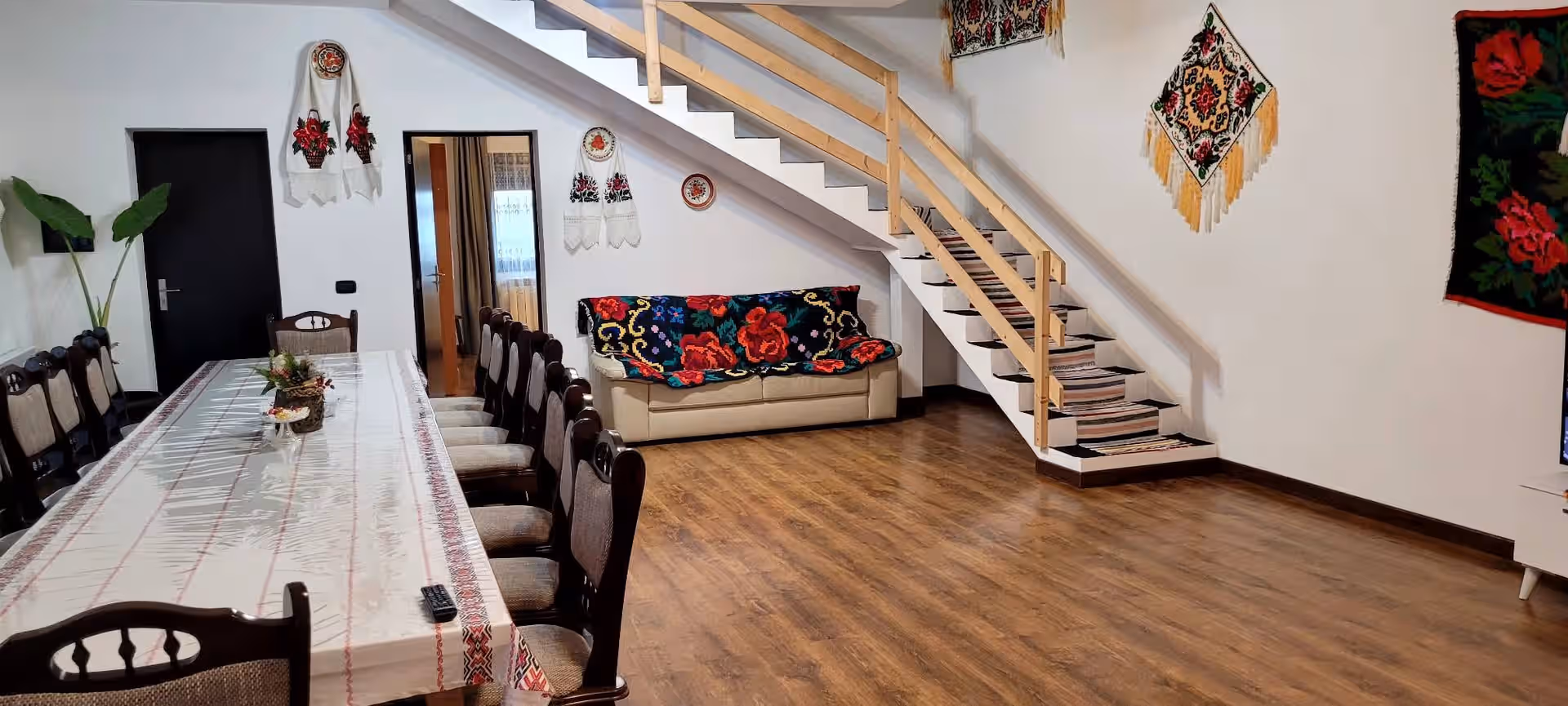 Casa Dalina În Maramureș din Rona de Jos, România, fotografia 6 Casa Dalina În Maramureș din Rona de Jos, România, fotografia 6