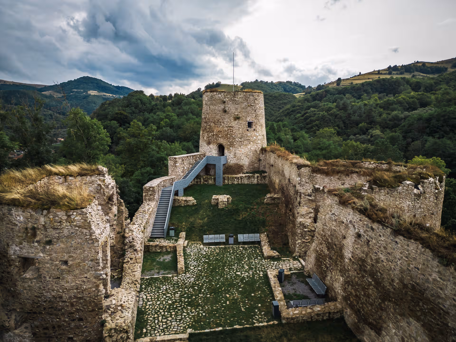 Cetatea Bologa din Bologa, România, fotografia 9 Cetatea Bologa din Bologa, România, fotografia 9