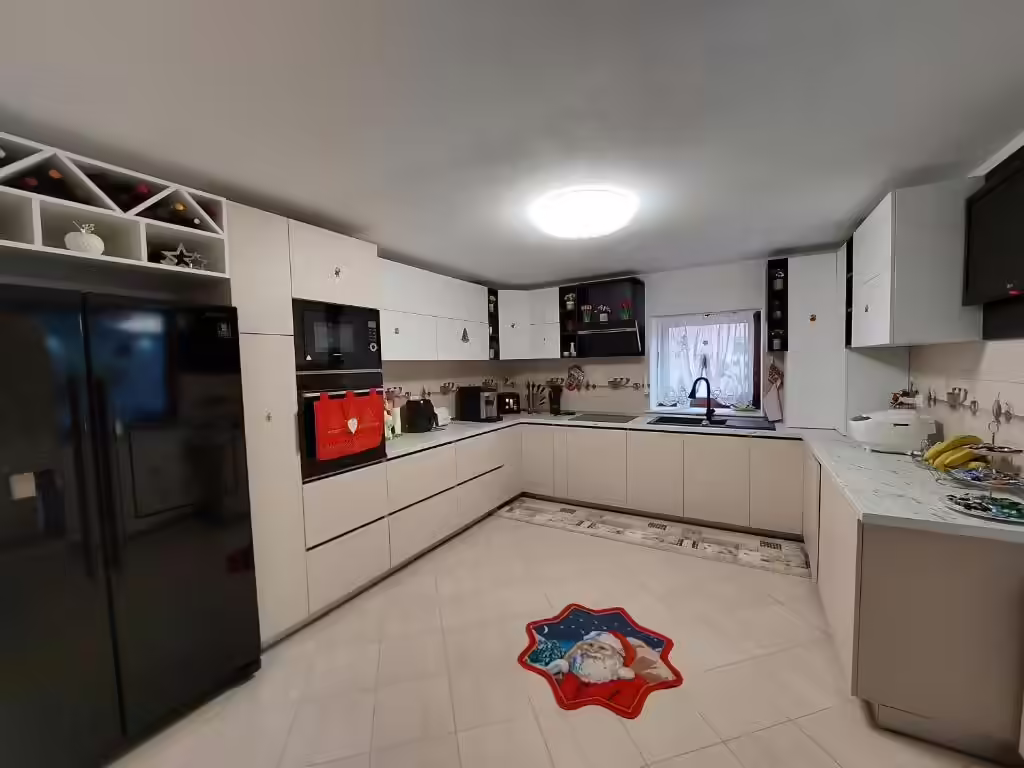 Bucătărie comună complet utilată la Maria's Dream House, Zărnești
