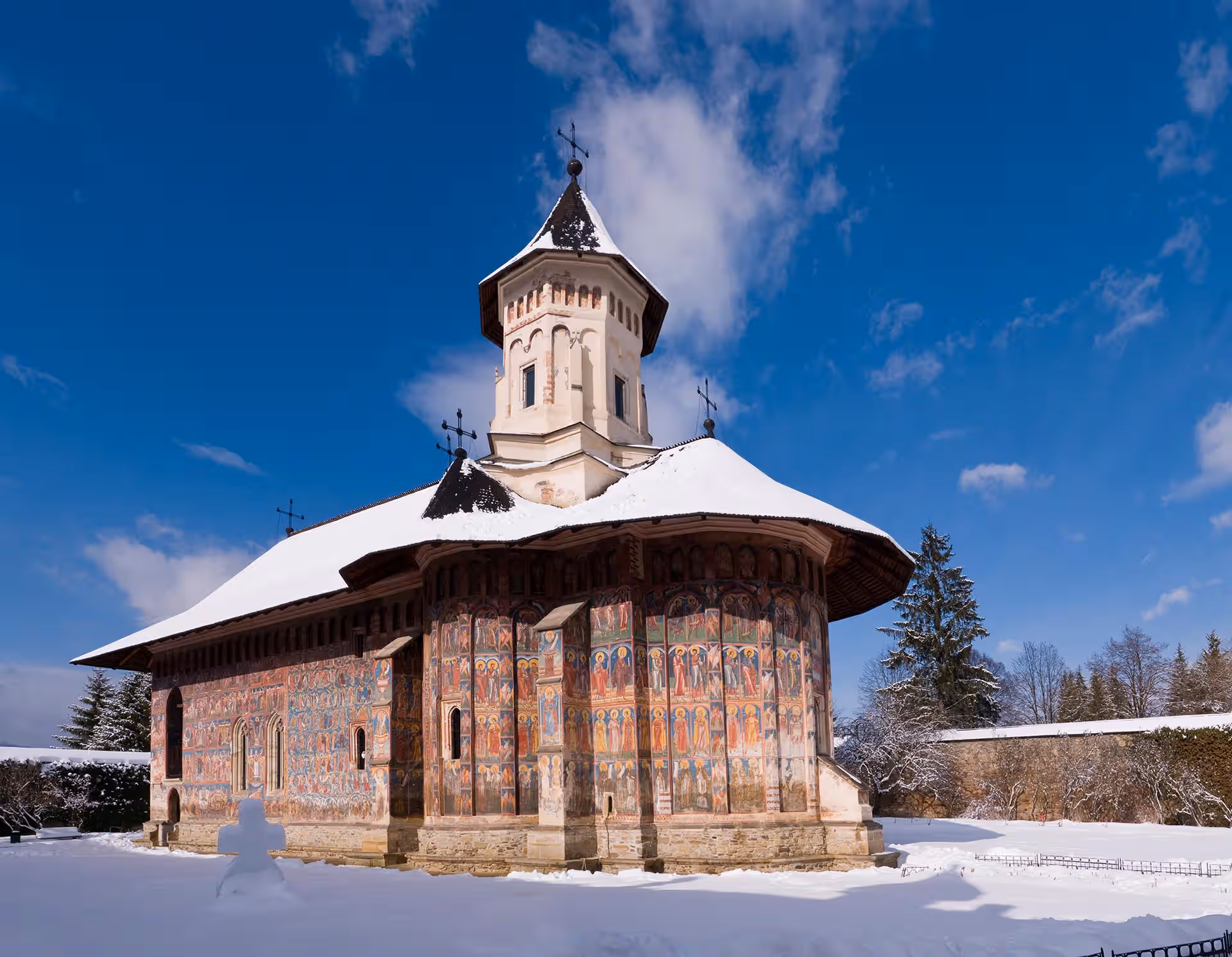 Mănăstirea Moldovița din Vatra Moldoviței, România, fotografia 3 Mănăstirea Moldovița din Vatra Moldoviței, România, fotografia 3