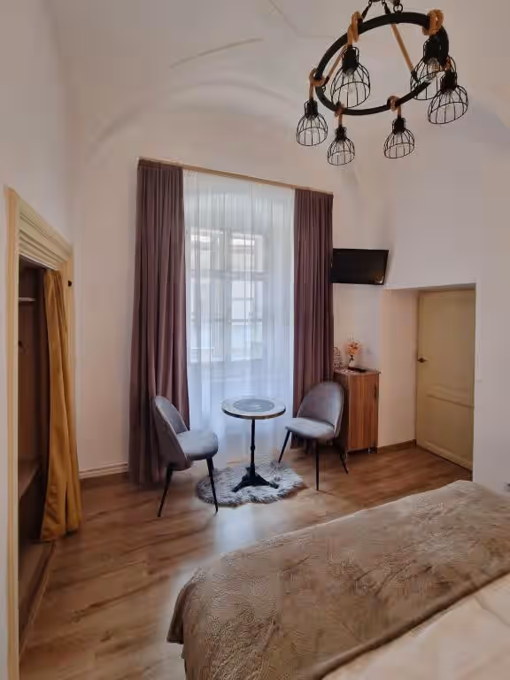 Central House Seven din Sibiu, România, fotografia 6