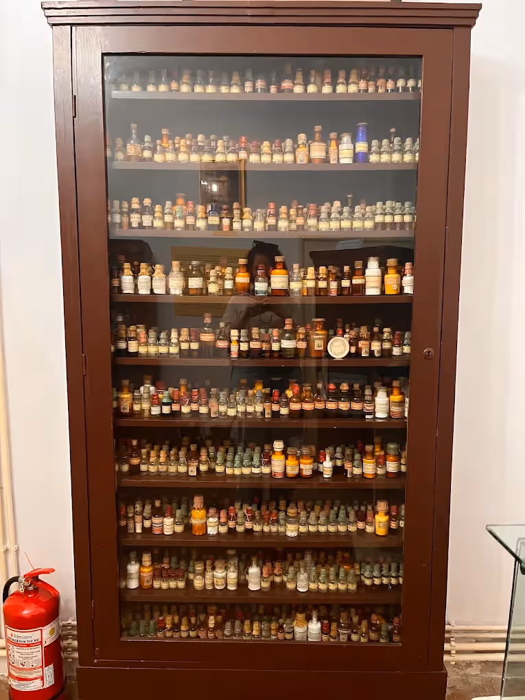 Muzeul de Istorie a Farmaciei Sibiu din Sibiu, România, fotografia 10 Muzeul de Istorie a Farmaciei Sibiu din Sibiu, România, fotografia 10