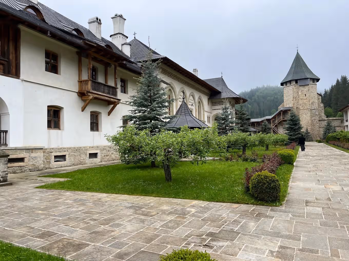 Mănăstirea Putna din Putna, România, fotografia 16