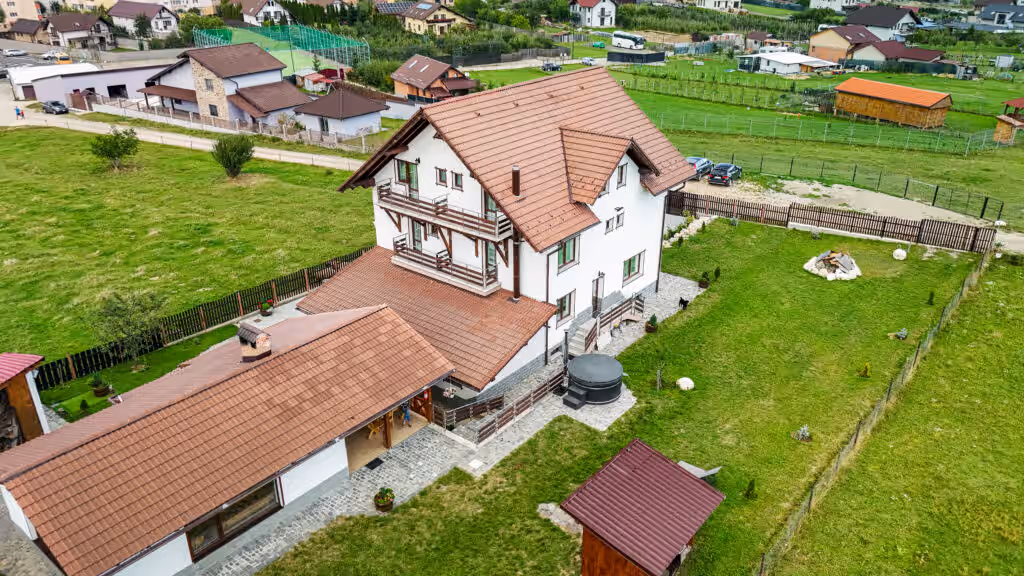 Popasul Piatra Craiului din Zărnești, România, fotografia 36