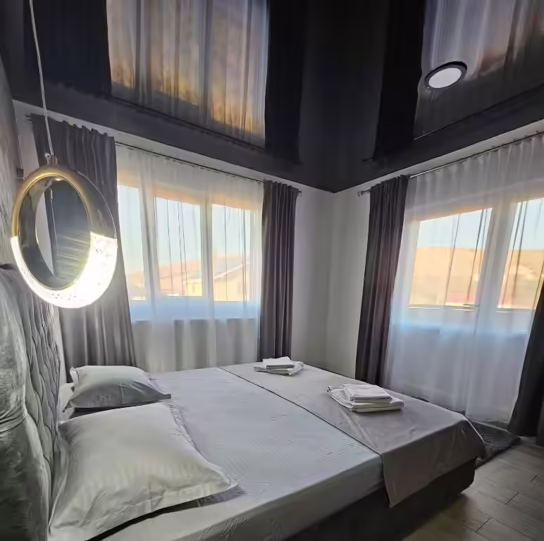 Cameră dublă luminoasă la Cabana Ursu, județul Iași Cameră dublă luminoasă la Cabana Ursu, județul Iași