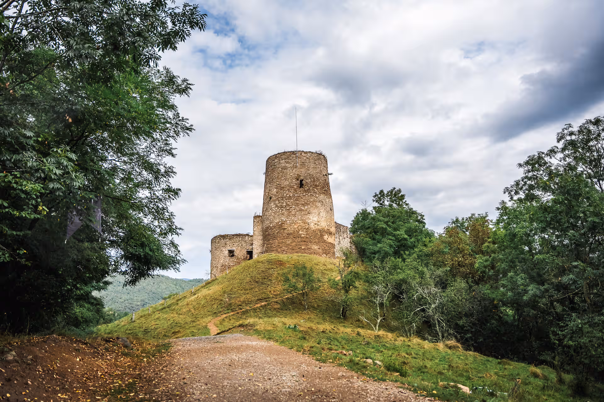 Cetatea Bologa din Bologa, România, fotografia 12 Cetatea Bologa din Bologa, România, fotografia 12