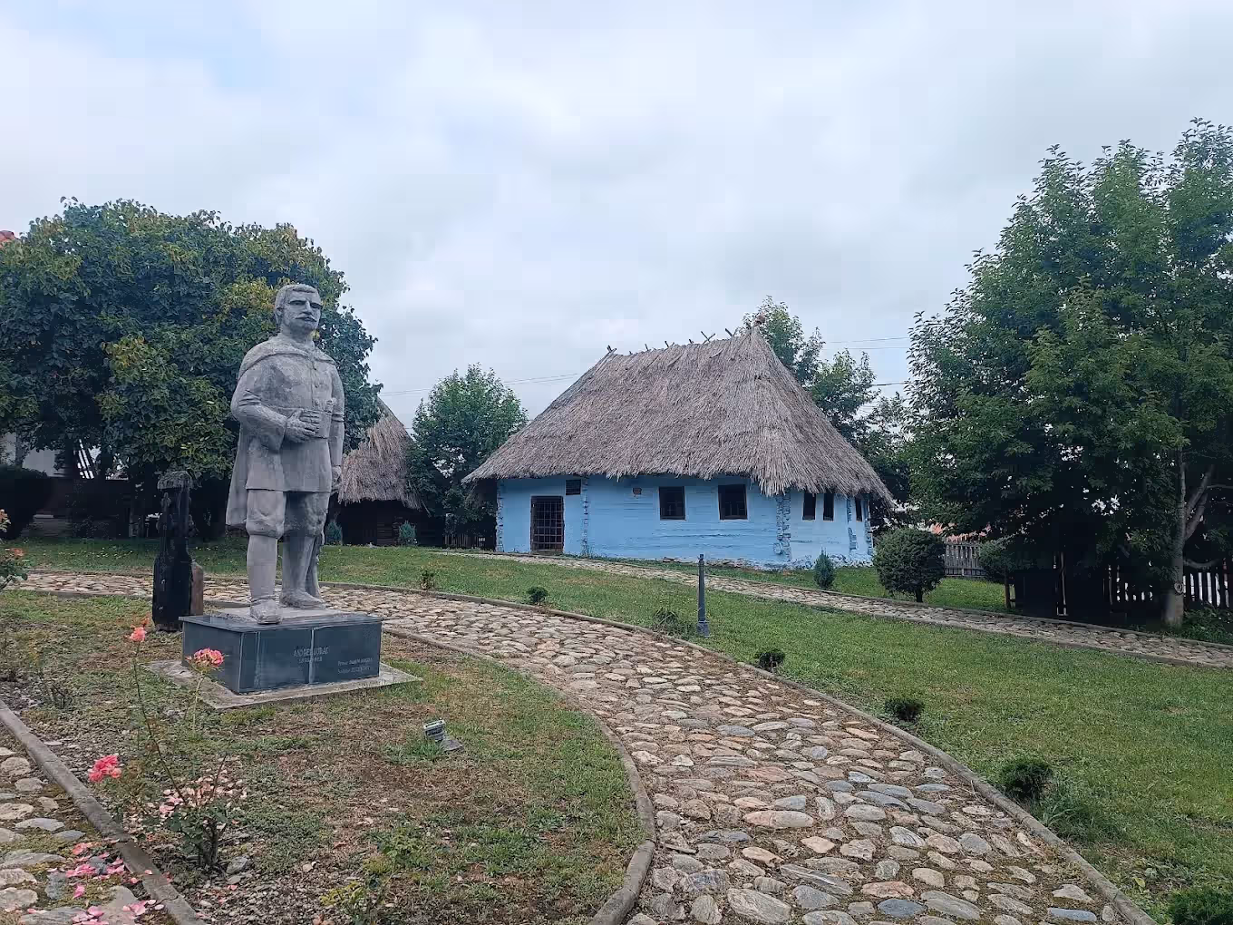 Muzeul Memorial Badea Cârțan din Cârțișoara, România, fotografia 7
