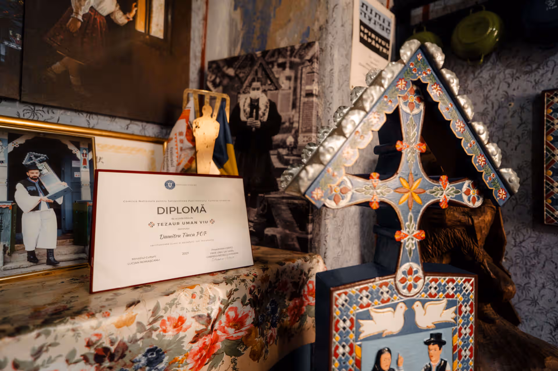 Casa Memorială Stan Ioan Pătraș din Săpânța, România, fotografia 6 Casa Memorială Stan Ioan Pătraș din Săpânța, România, fotografia 6