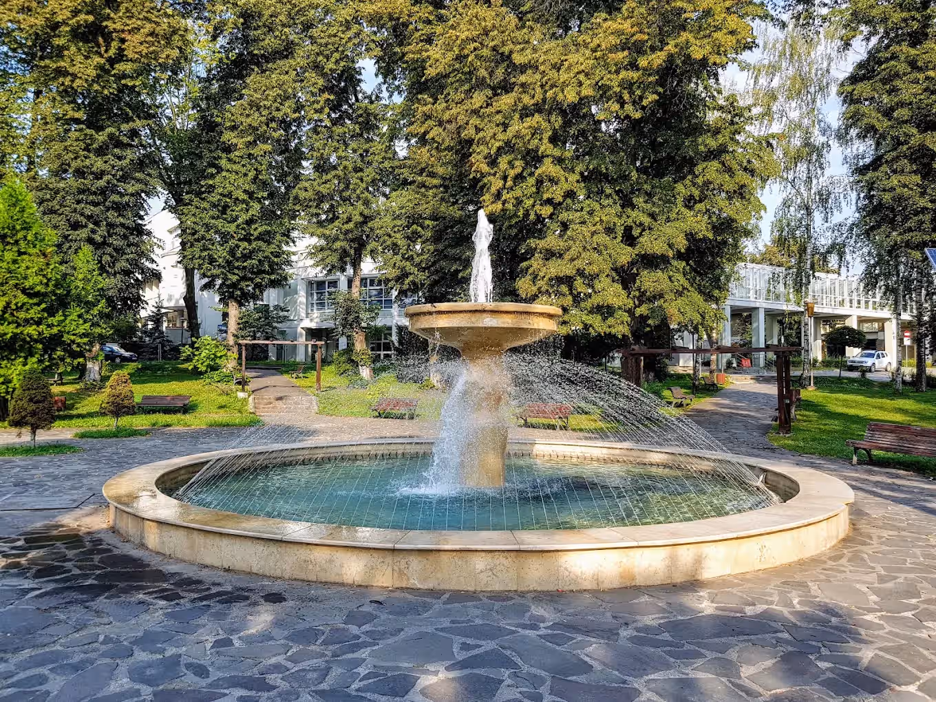 Parcul Universității Suceava din Suceava, România, fotografia 4