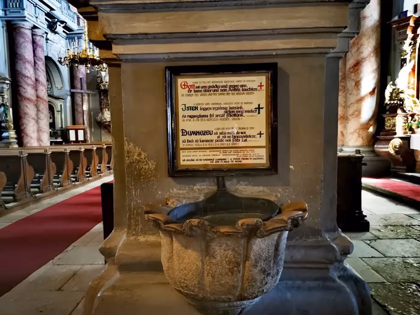 Biserica Romano-Catolică „Sfânta Treime” Sibiu din Sibiu, România, fotografia 7
