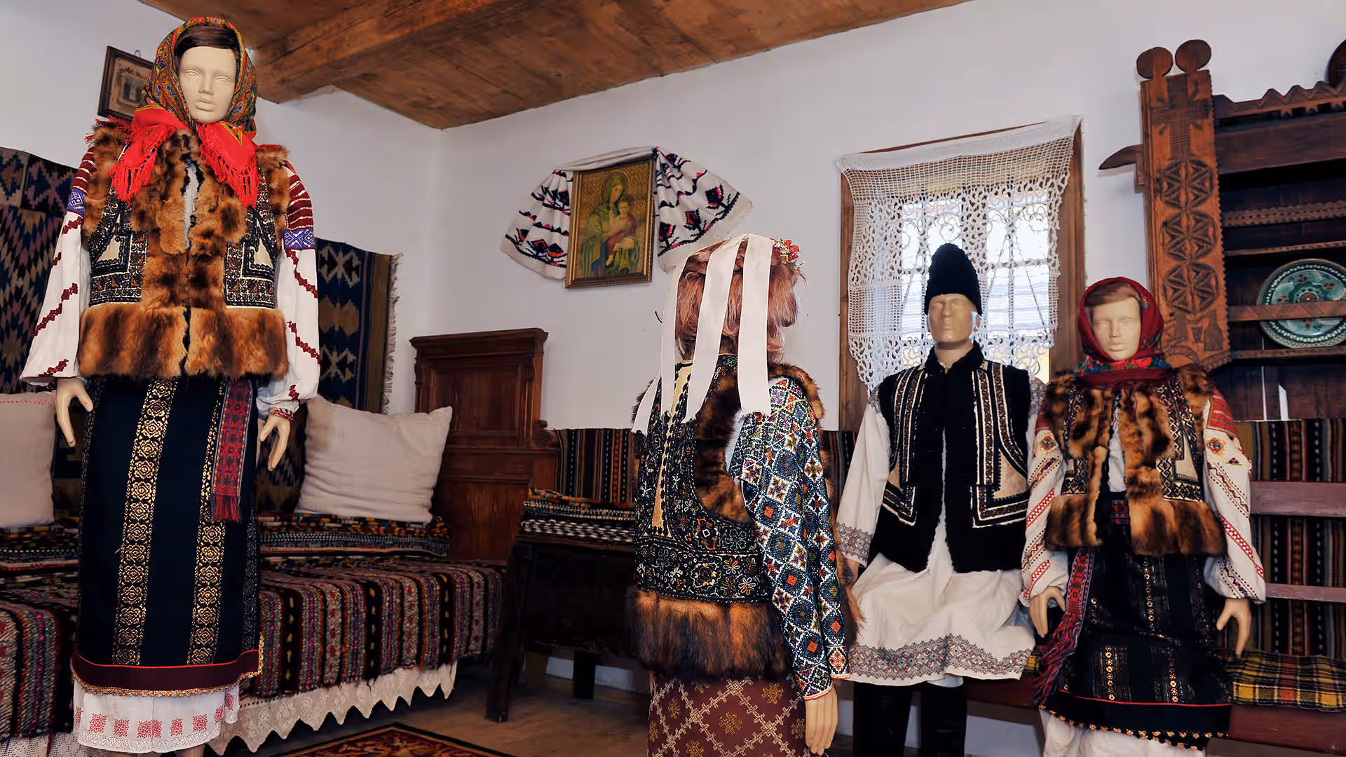 Muzeul Satului Bucovinean din Suceava, România, fotografia 4 Muzeul Satului Bucovinean din Suceava, România, fotografia 4