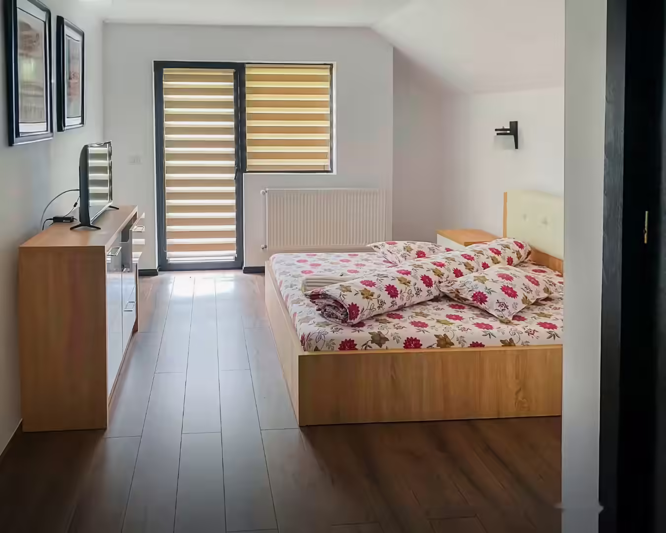 Cameră dublă cu acces la balcon la Casa Florus, Șieu Cameră dublă cu acces la balcon la Casa Florus, Șieu