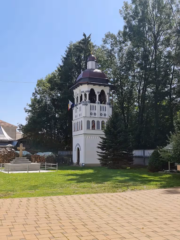 Parcul Orășenesc Câmpulung Moldovenesc din Câmpulung Moldovenesc, România, fotografia 8 Parcul Orășenesc Câmpulung Moldovenesc din Câmpulung Moldovenesc, România, fotografia 8