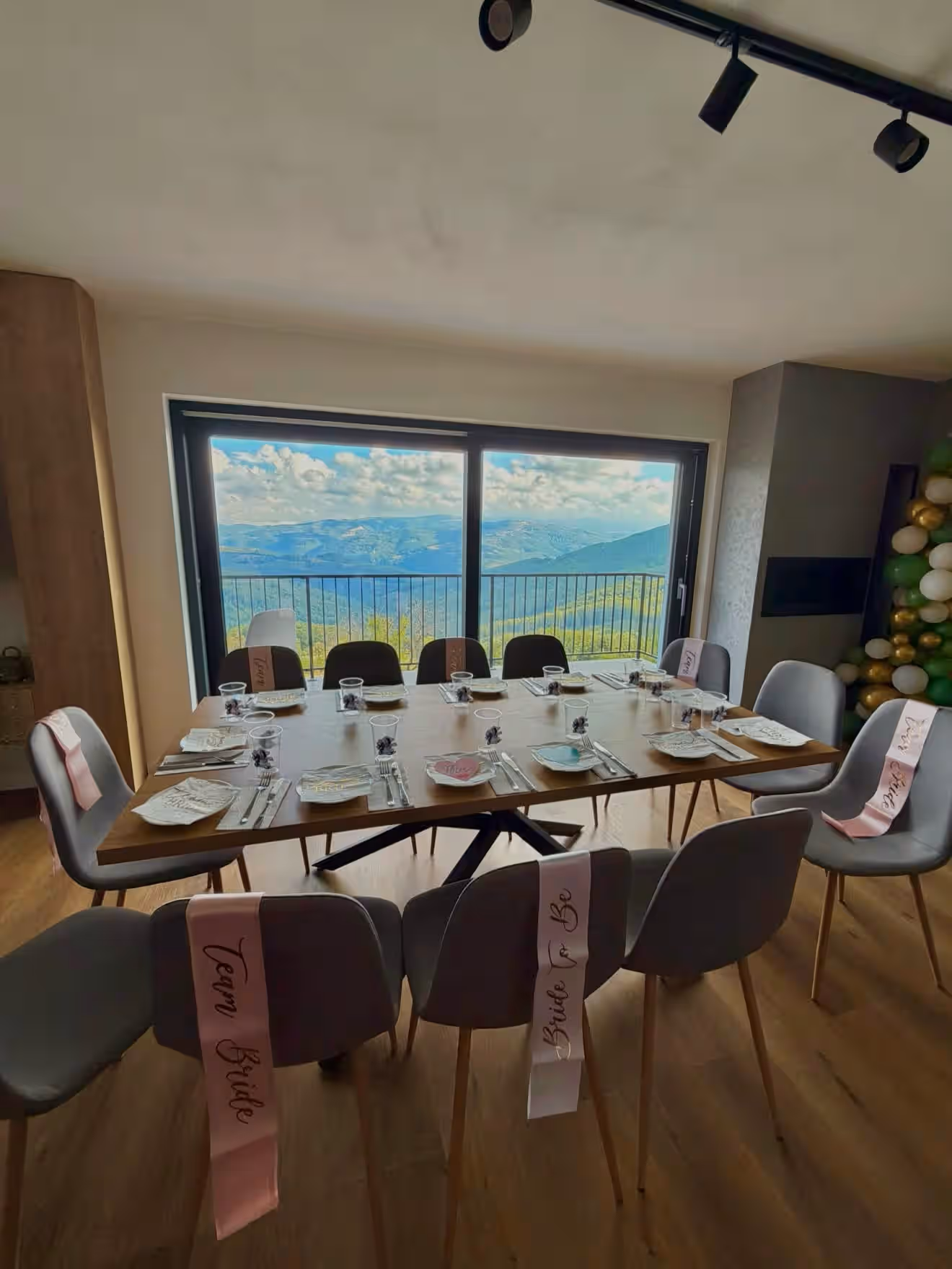 Cabana Sia Panoramic din Negreni, România Cabana Sia Panoramic din Negreni, România