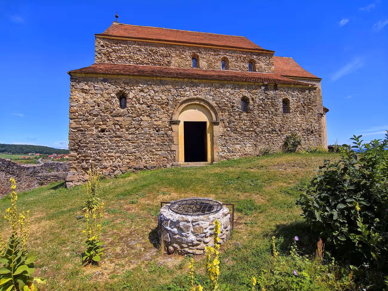 Cetatea Cisnădioara din Cisnădioara, România, fotografia 3 Cetatea Cisnădioara din Cisnădioara, România, fotografia 3