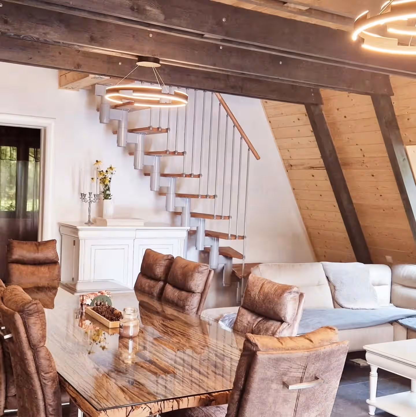 Cabana Hubertus, cabană de închiriat în Valea Avrigului, Munții Făgăraș, Sibiu, fotografia 13 Cabana Hubertus, cabană de închiriat în Valea Avrigului, Munții Făgăraș, Sibiu, fotografia 13
