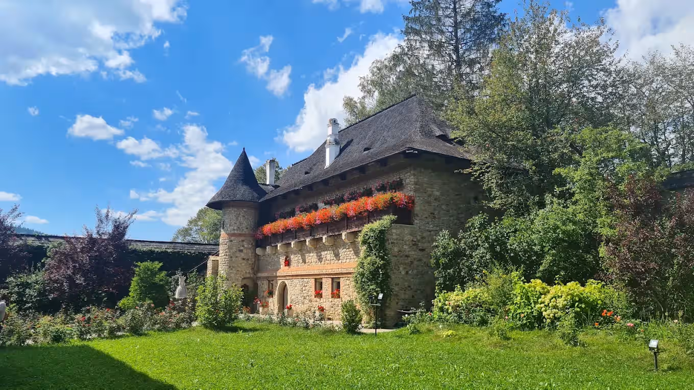 Mănăstirea Moldovița din Vatra Moldoviței, România, fotografia 6 Mănăstirea Moldovița din Vatra Moldoviței, România, fotografia 6