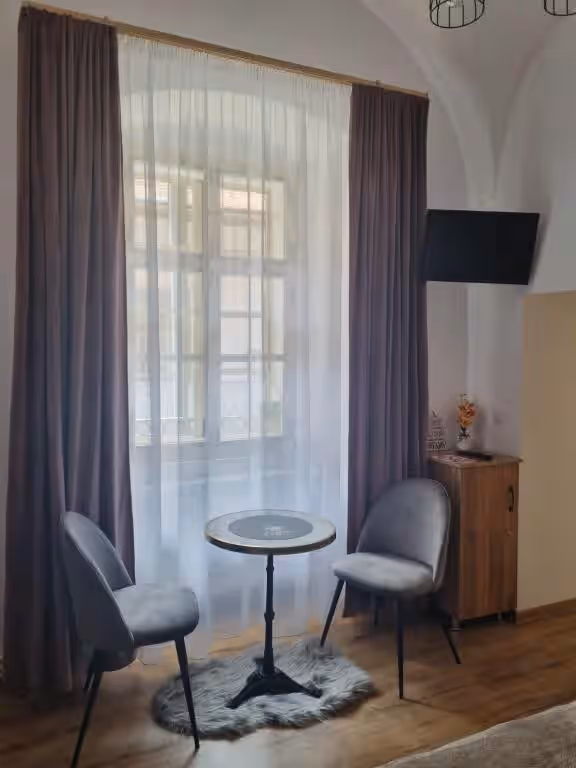 Central House Seven din Sibiu, România, fotografia 8