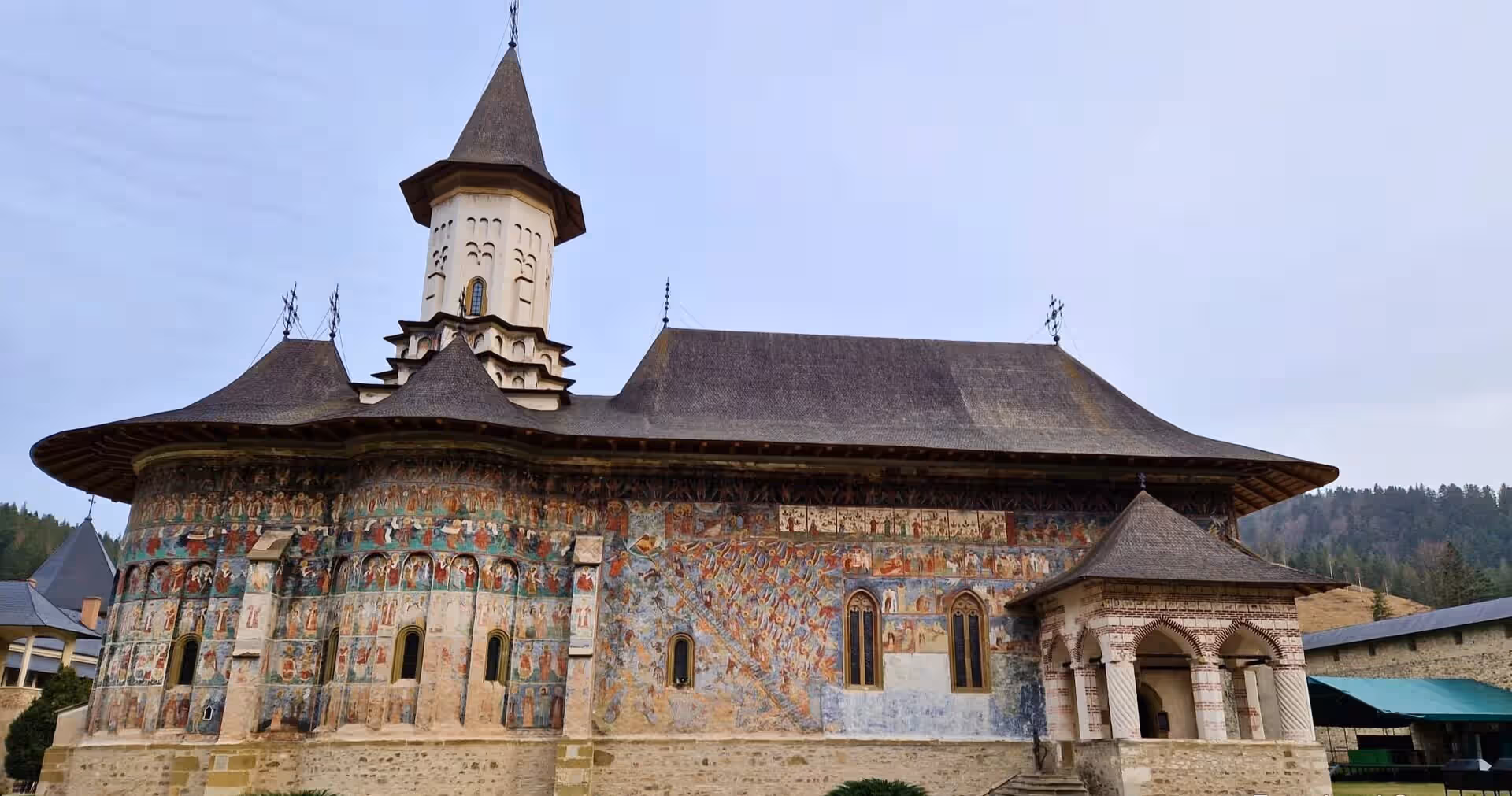 Mănăstirea Sucevița din Sucevița, România, fotografia 2