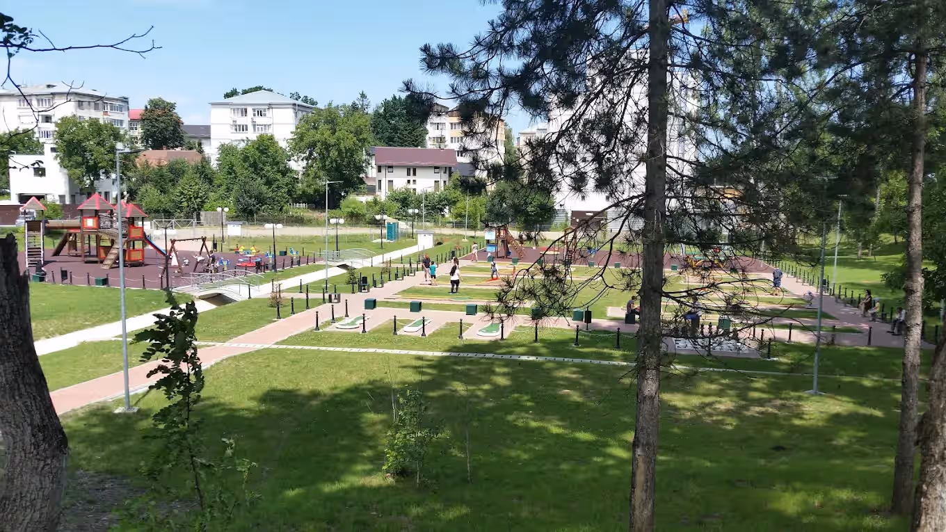 Parcul de Agrement Tătărași din Suceava, România, fotografia 6