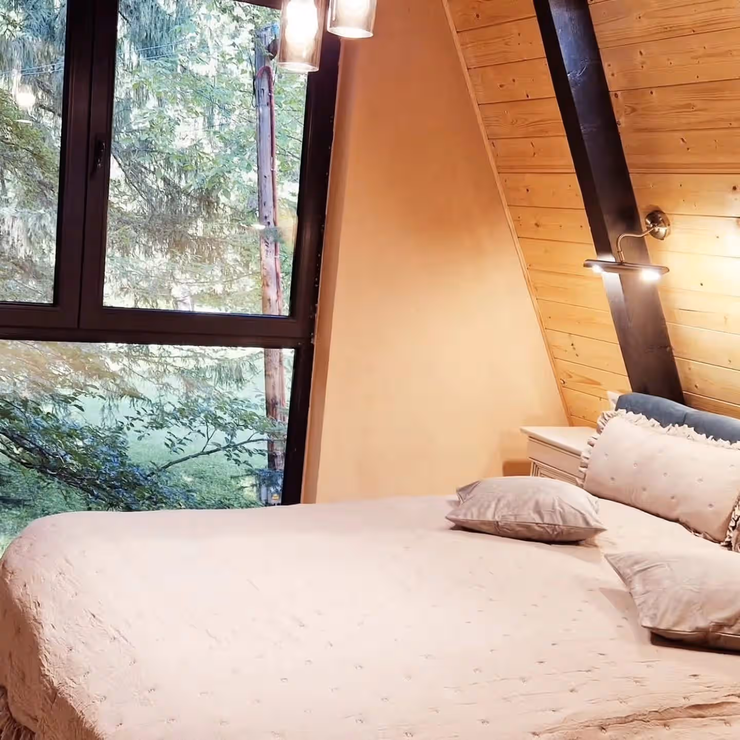 Cabana Hubertus, cabană de închiriat în Valea Avrigului, Munții Făgăraș, Sibiu, fotografia 11 Cabana Hubertus, cabană de închiriat în Valea Avrigului, Munții Făgăraș, Sibiu, fotografia 11