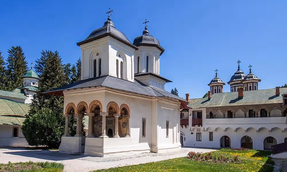 Biserica Veche a Mănăstirii Sinaia ctitorită de Mihail Cantacuzino
