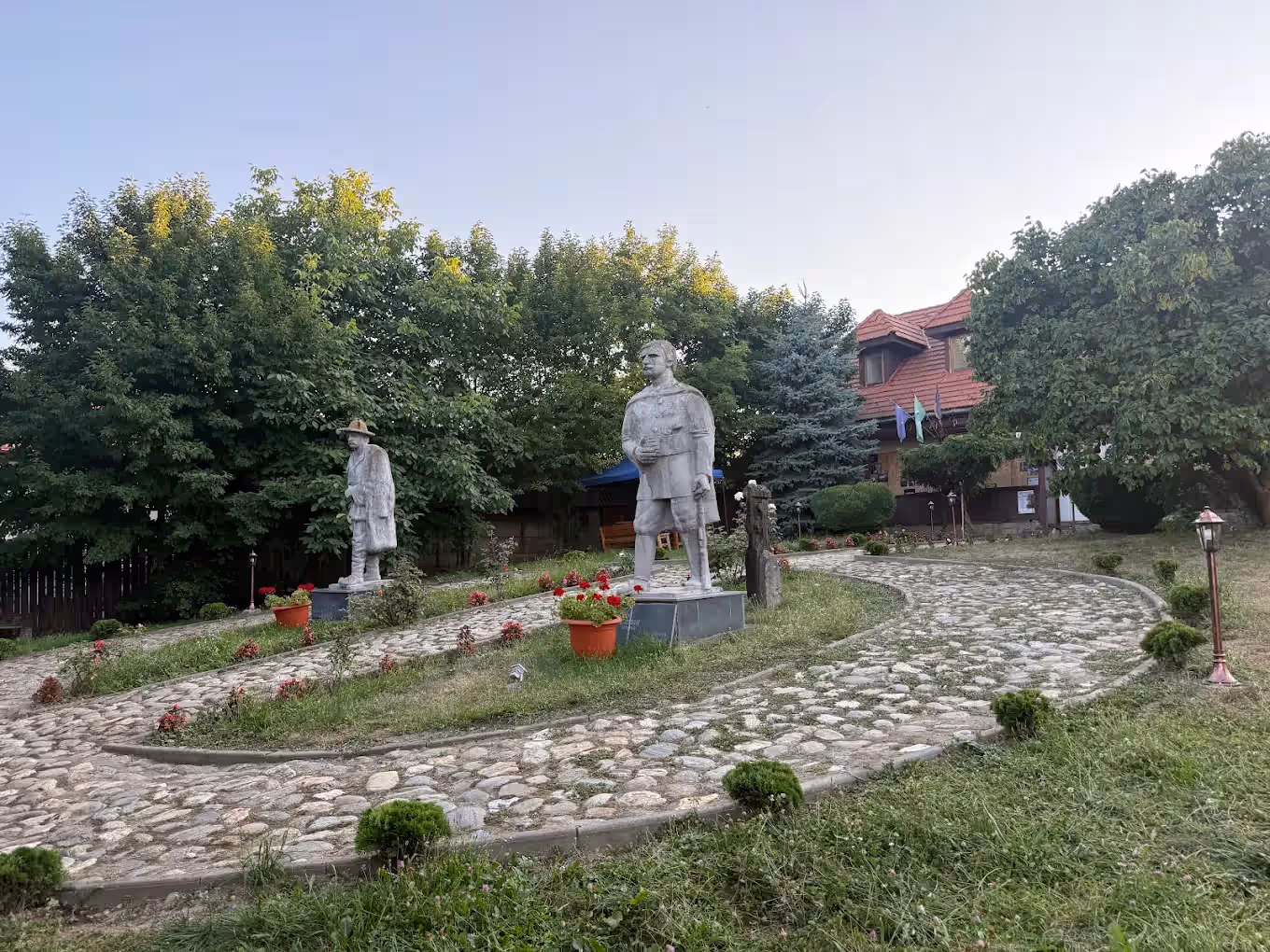 Muzeul Memorial Badea Cârțan din Cârțișoara, România, fotografia 9