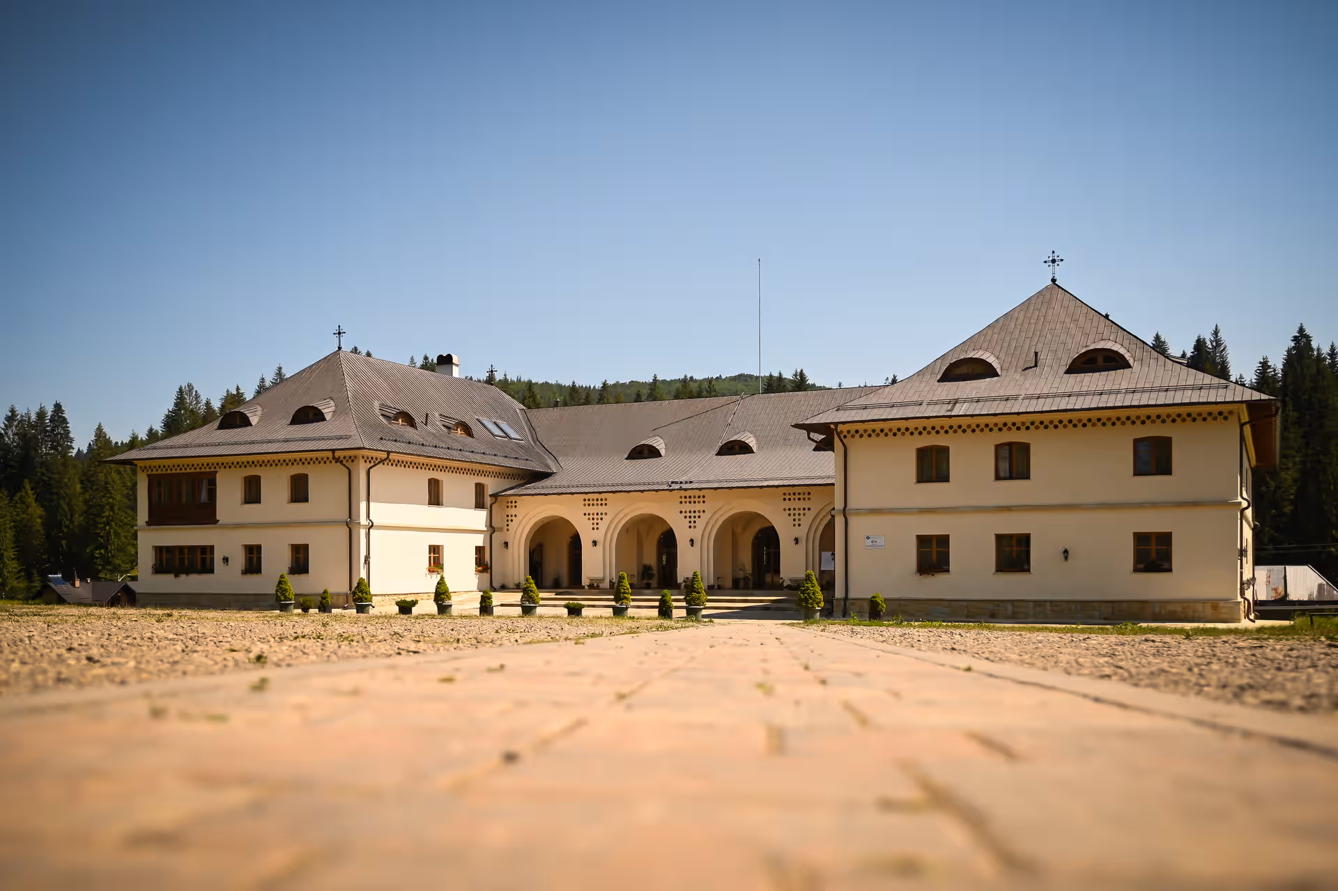 Mănăstirea Putna din Putna, România, fotografia 4