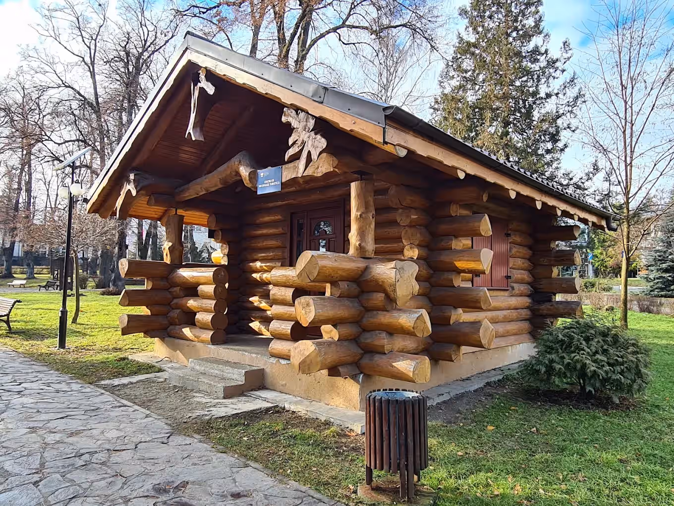 Parcul Universității Suceava din Suceava, România, fotografia 8