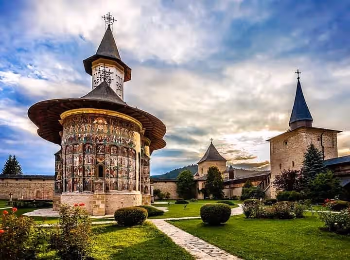 Mănăstirea Moldovița din Vatra Moldoviței, România, fotografia 11 Mănăstirea Moldovița din Vatra Moldoviței, România, fotografia 11