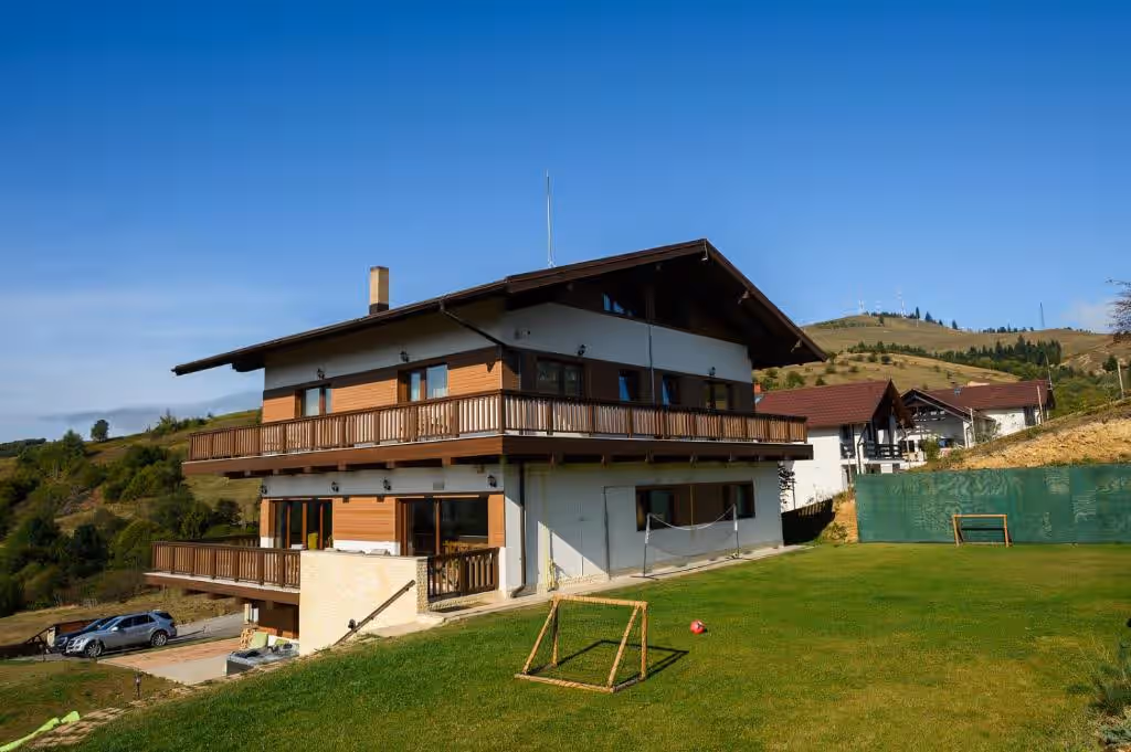 Chalet First Hill, cabană de închiriat integral cu saună în Gura Humorului, Bucovina, fotografia 41 Chalet First Hill, cabană de închiriat integral cu saună în Gura Humorului, Bucovina, fotografia 41