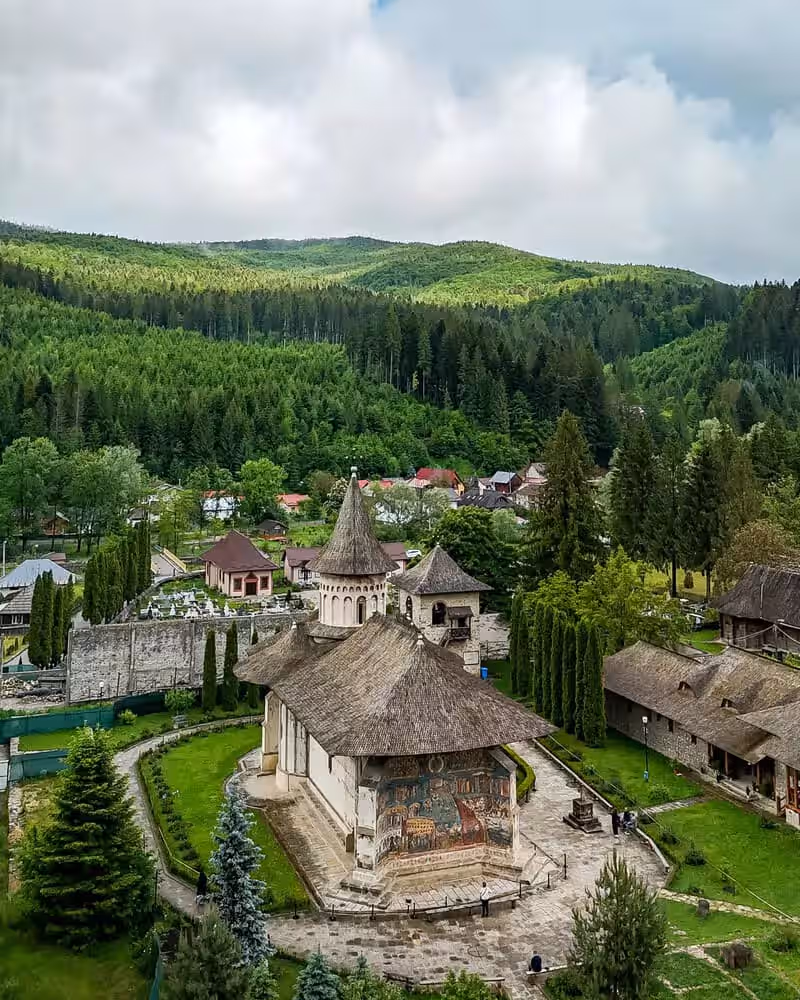 Mănăstirea Voroneț din Voroneț, România, fotografia 5 Mănăstirea Voroneț din Voroneț, România, fotografia 5