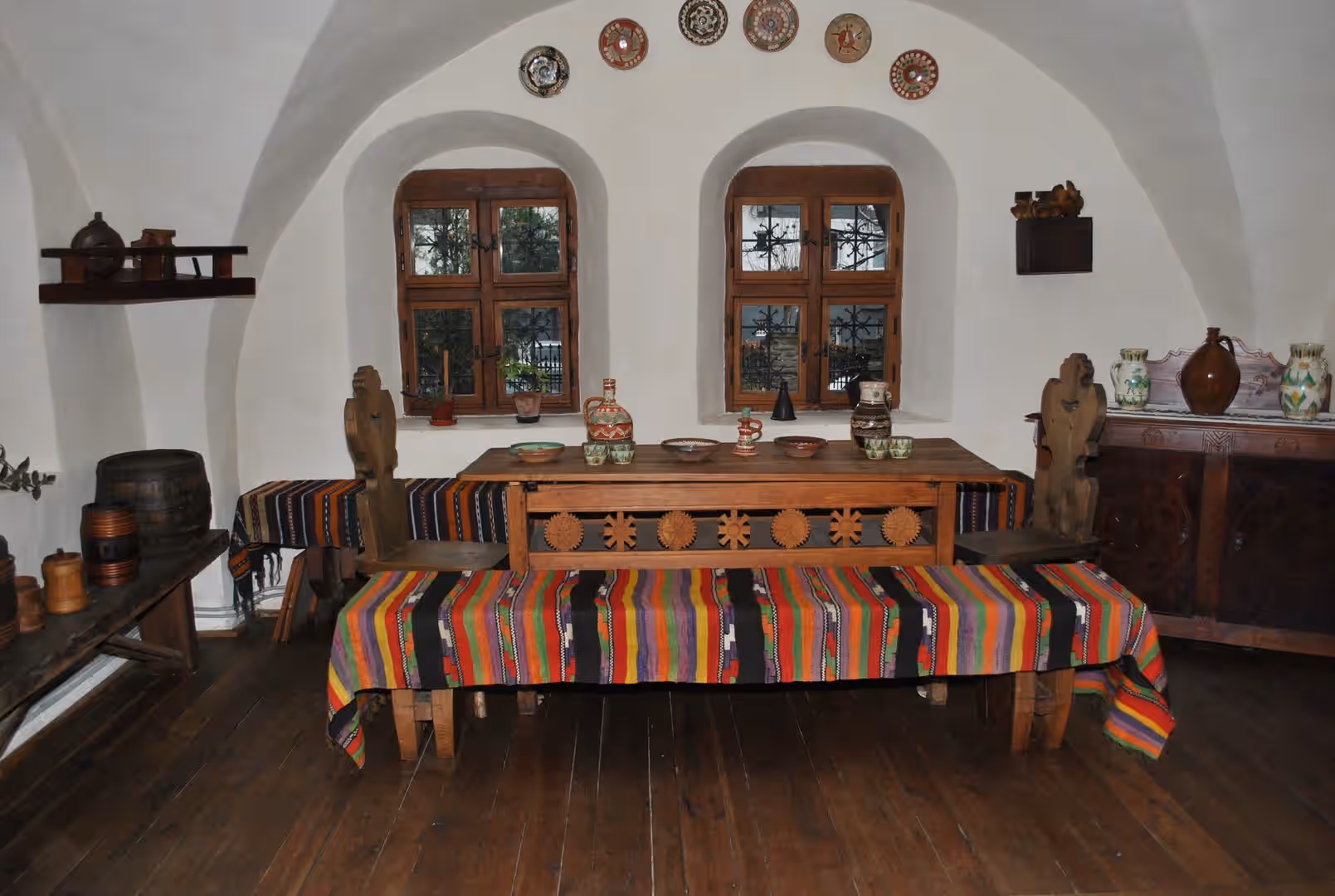 Muzeul Etnografic Hanul Domnesc din Suceava, România, fotografia 6