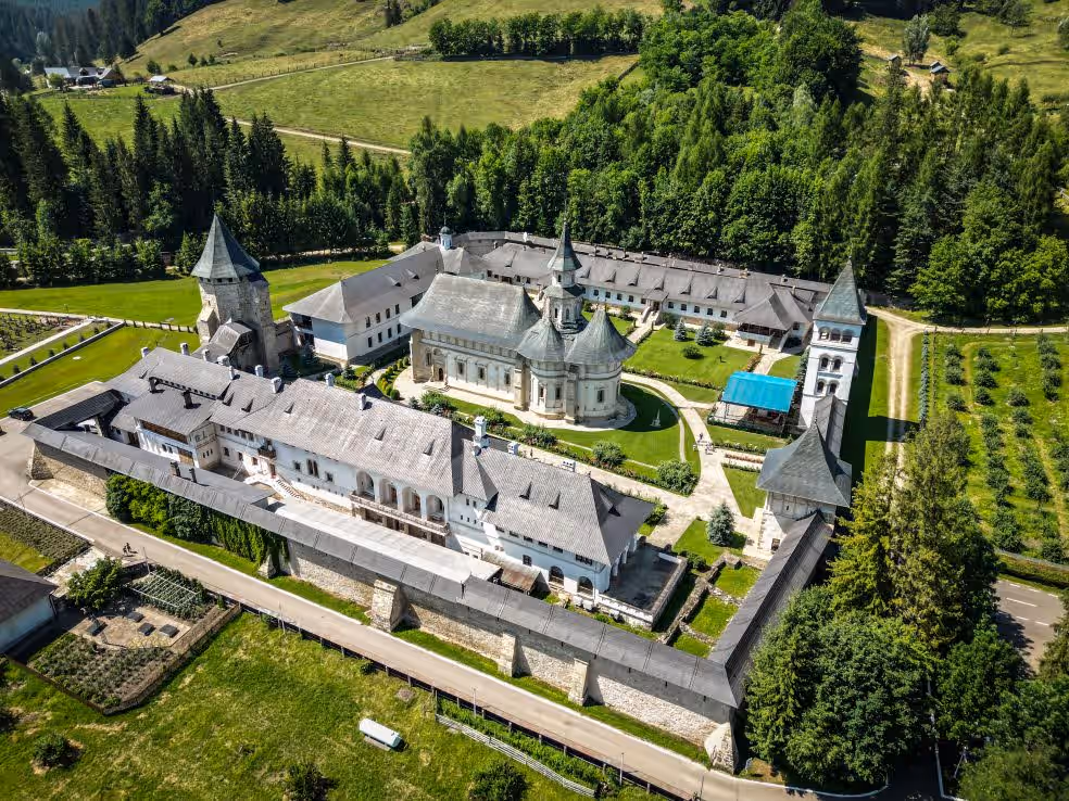 Mănăstirea Putna din Putna, România, fotografia 5