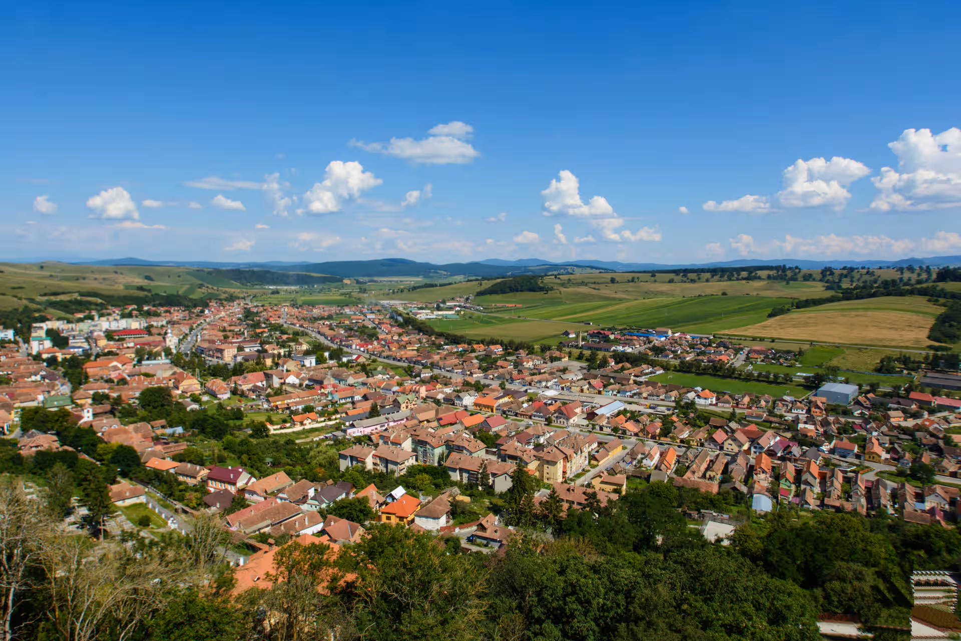 Orașul Rupea văzut de pe zidurile cetății