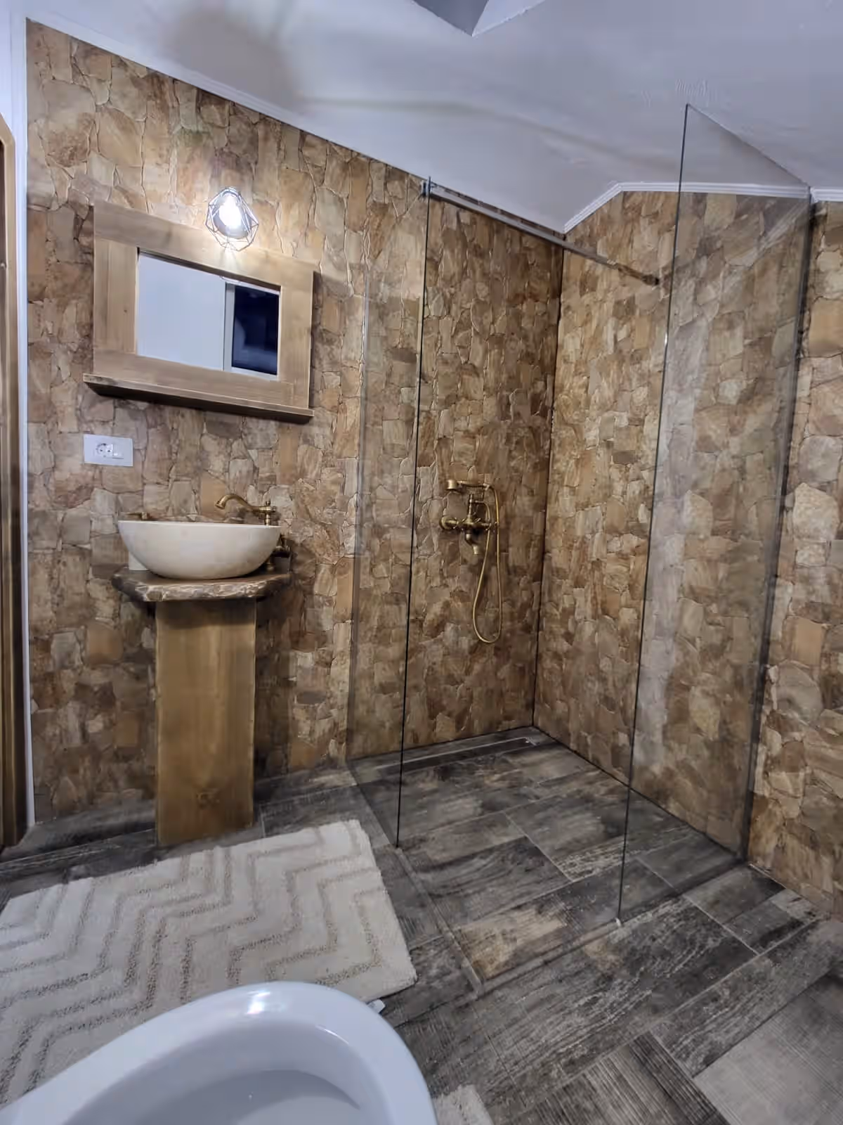 Cerdacul cu Amintiri, cazare tradițională în Câmpulung Moldovenesc, Bucovina, fotografia 35