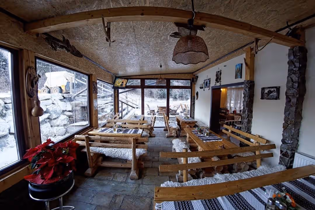 Pensiunea La Sishe din Valea Putnei, România, fotografia 6