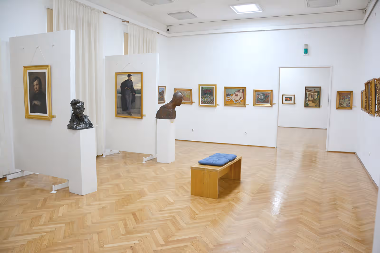 Muzeul de Artă Brașov din Brașov, România, fotografia 4 Muzeul de Artă Brașov din Brașov, România, fotografia 4