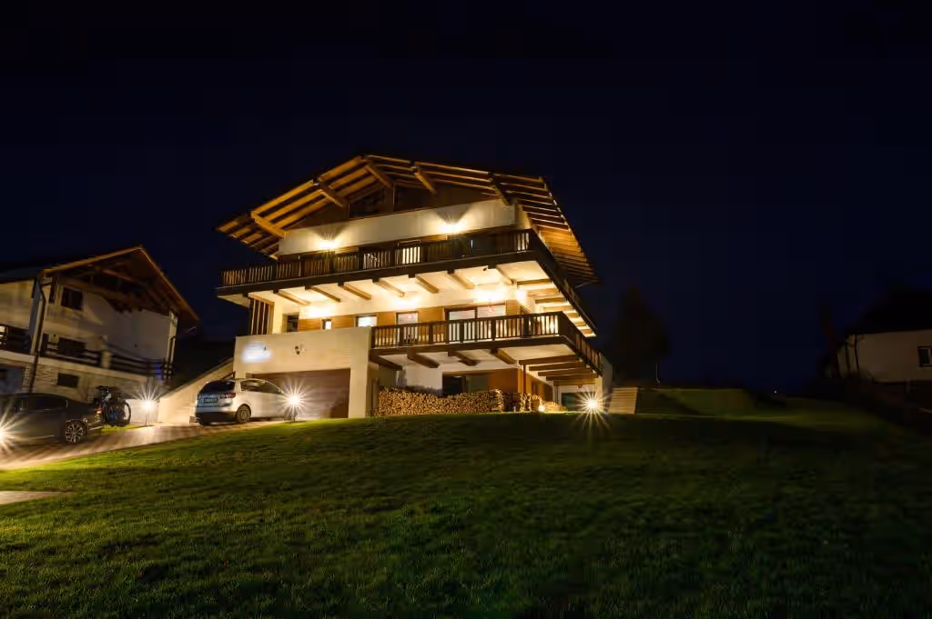 Chalet First Hill, cabană de închiriat integral cu saună în Gura Humorului, Bucovina, fotografia 33 Chalet First Hill, cabană de închiriat integral cu saună în Gura Humorului, Bucovina, fotografia 33