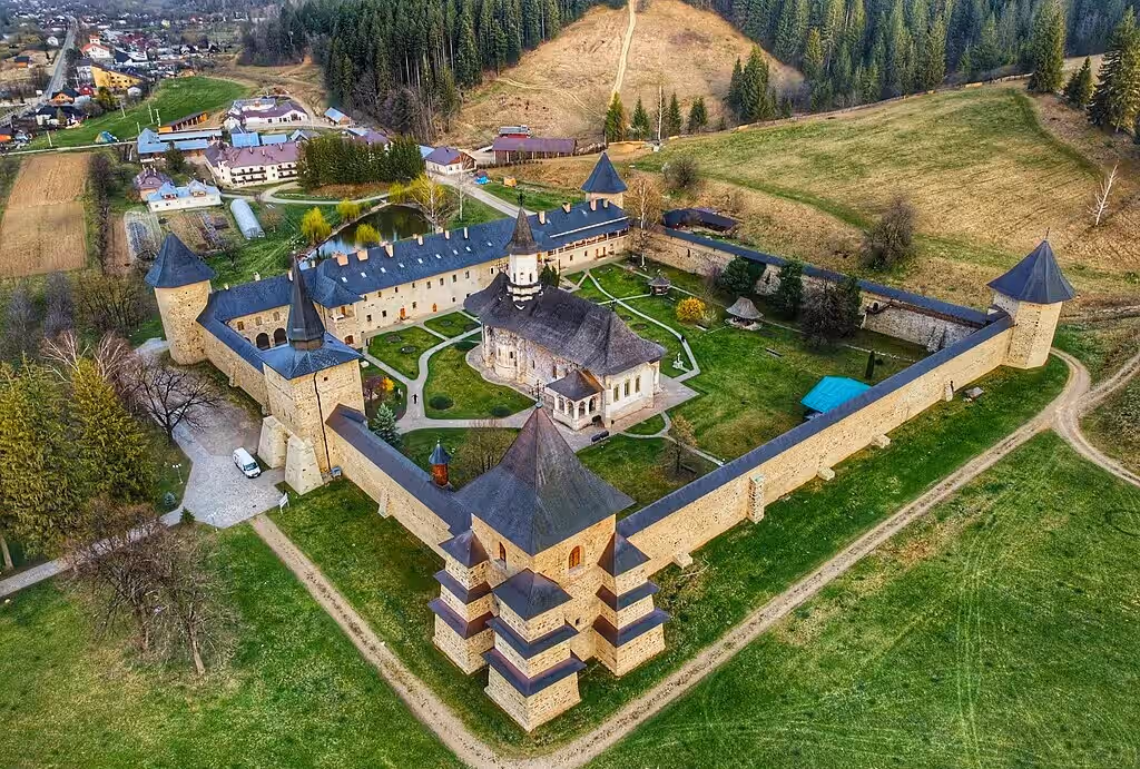 Mănăstirea Sucevița din Sucevița, România, fotografia 3