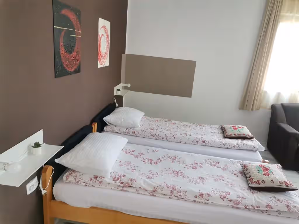 Zoso Home, cazare cu camere cu baie proprie în Bușteni, Valea Prahovei, fotografia 11