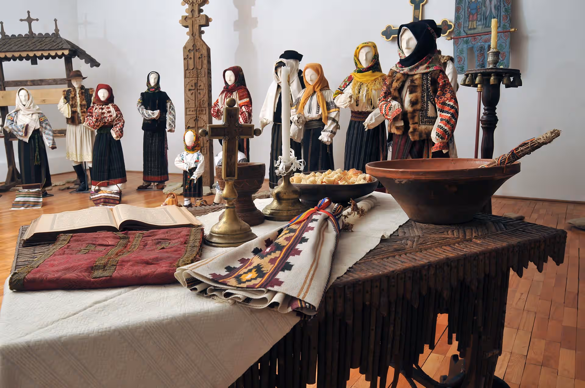 Muzeul Obiceiurilor Populare din Bucovina din Gura Humorului, România, fotografia 15