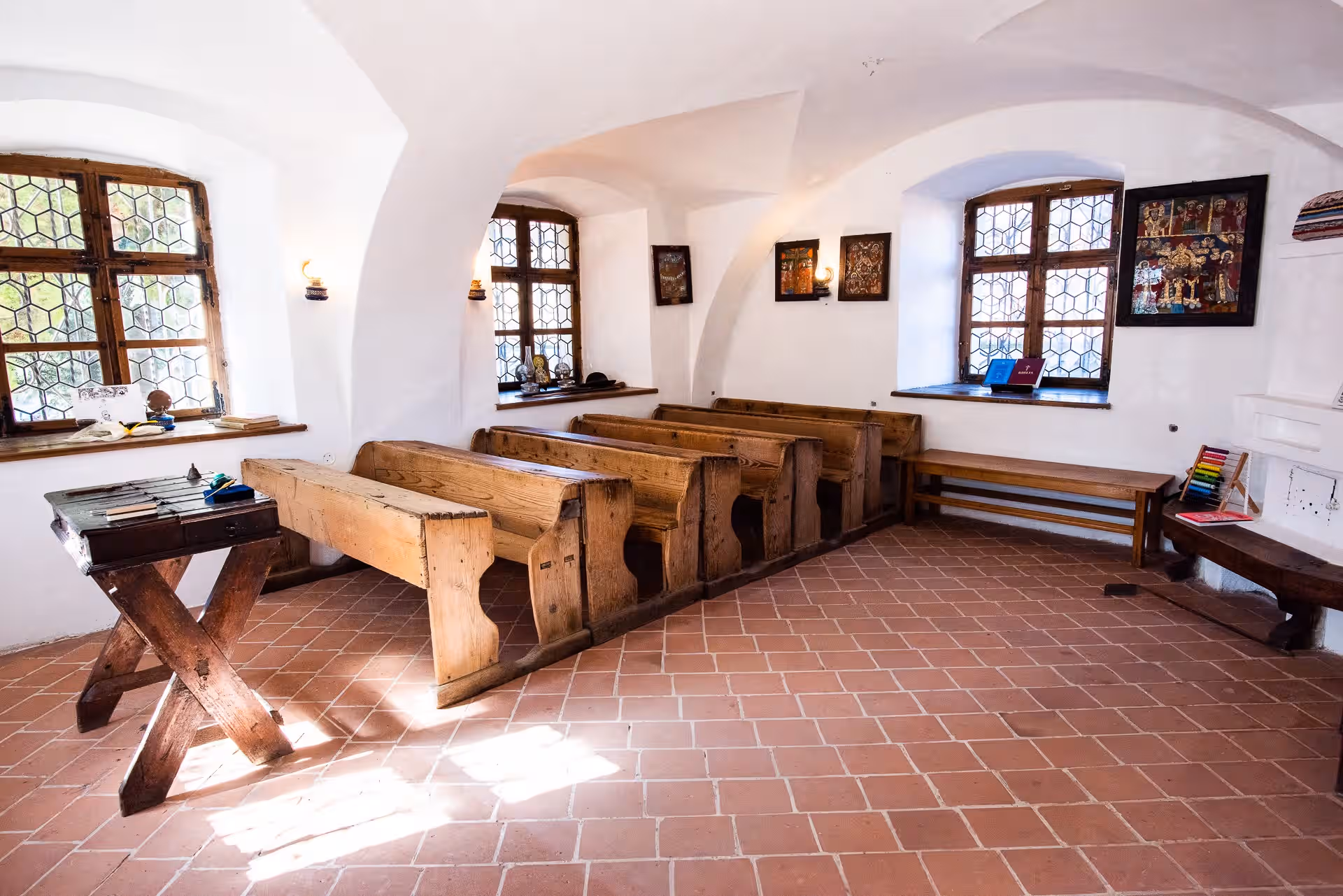 Muzeul Prima Școală Românească din Brașov, România, fotografia 4