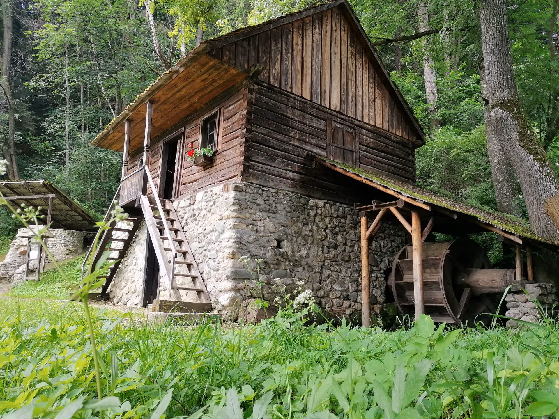 Muzeul Satului Brănean din Bran, România, fotografia 13