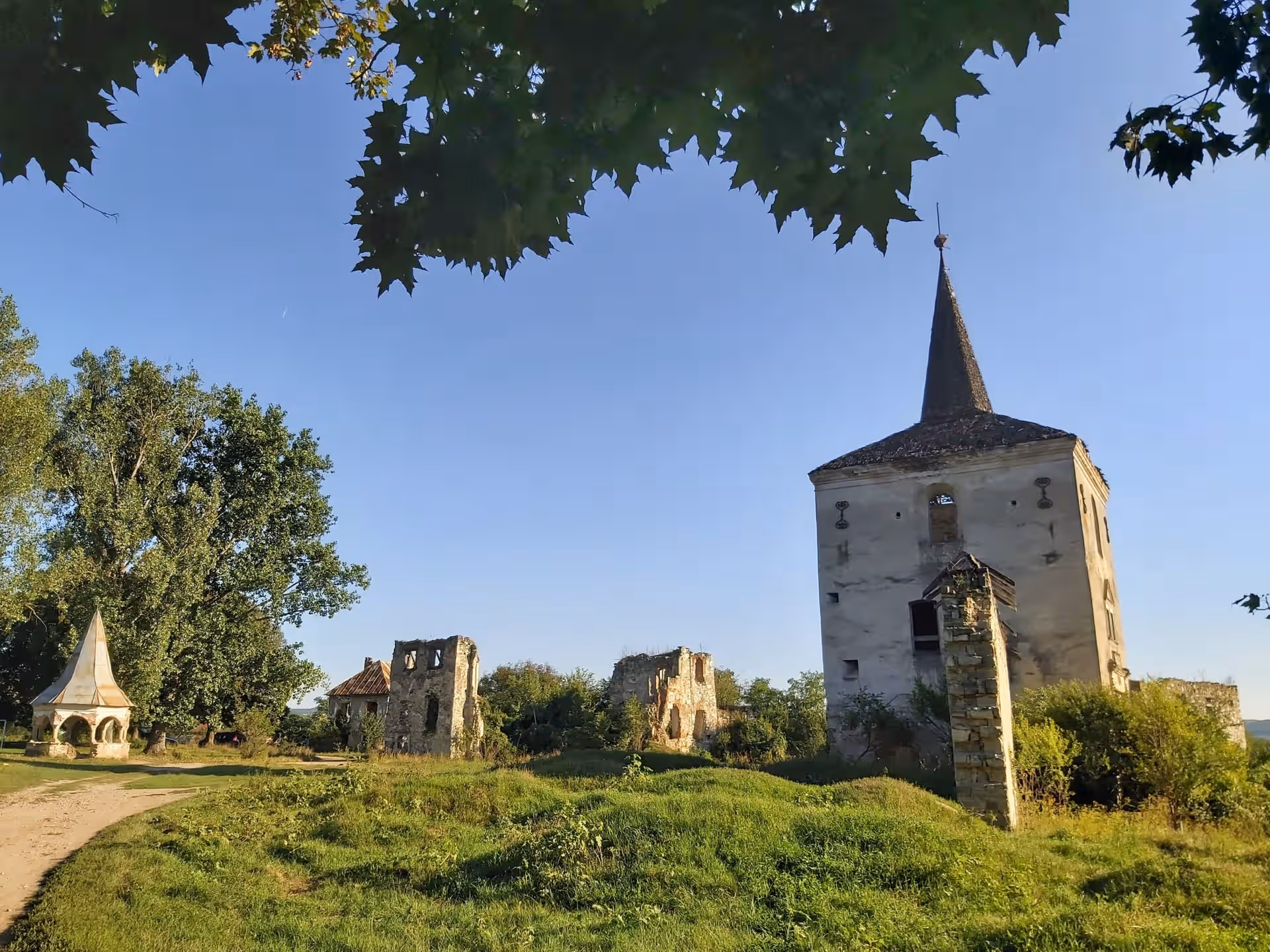 Castelul Kornis din Mănăstirea, România, fotografia 7