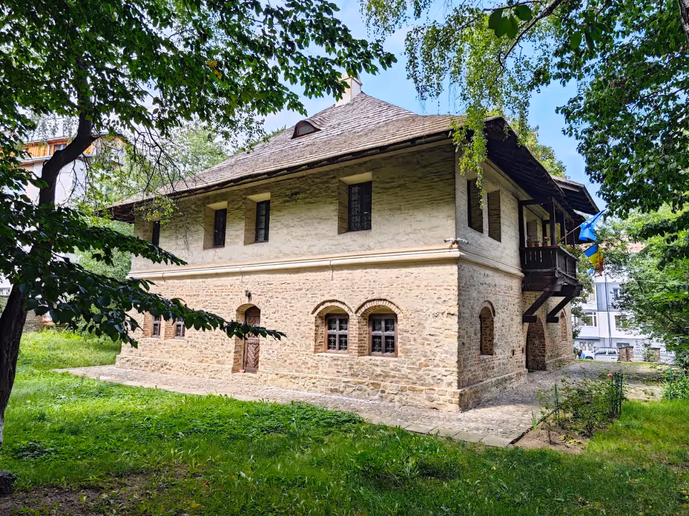 Muzeul Etnografic Hanul Domnesc din Suceava, România, fotografia 15