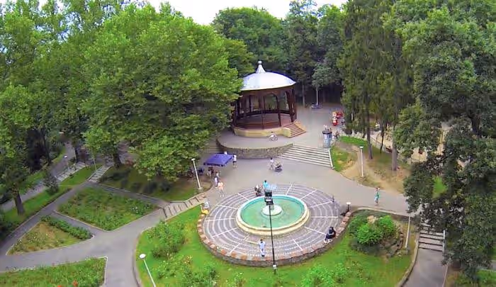Parcul Sub Arini din Sibiu, România, fotografia 4 Parcul Sub Arini din Sibiu, România, fotografia 4