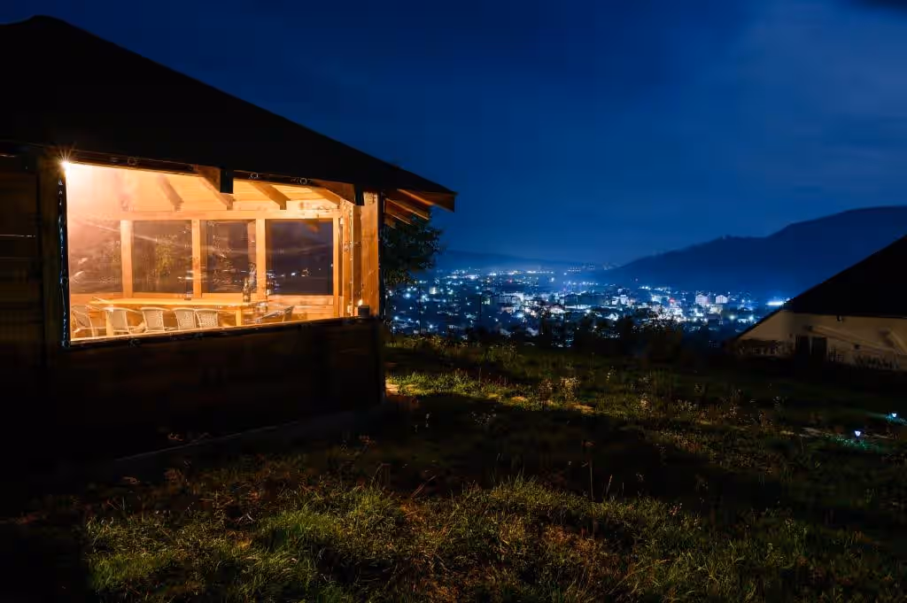Chalet First Hill, cabană de închiriat integral cu saună în Gura Humorului, Bucovina, fotografia 34 Chalet First Hill, cabană de închiriat integral cu saună în Gura Humorului, Bucovina, fotografia 34